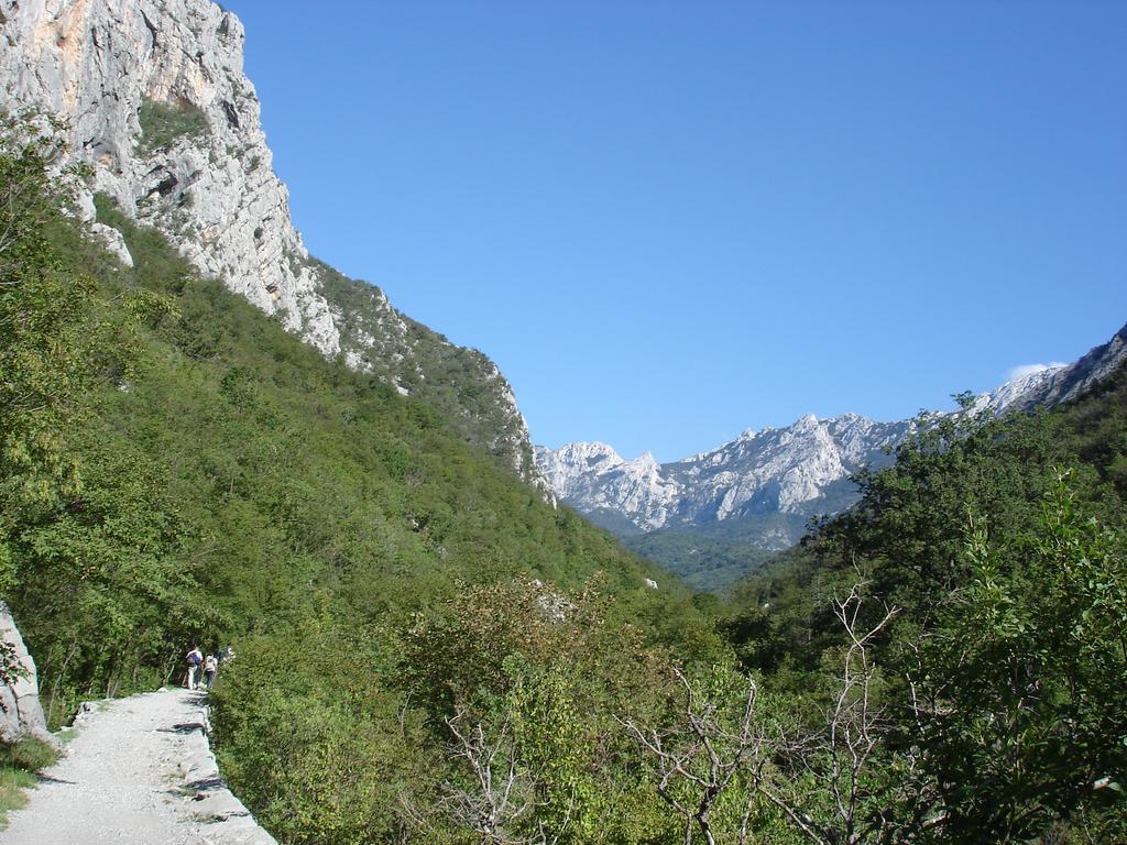 Holiday Home Paklenica Стариград-Пакленица Стая снимка