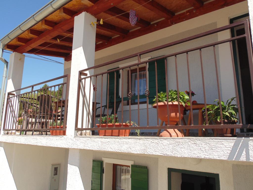 Holiday Home Paklenica Стариград-Пакленица Екстериор снимка