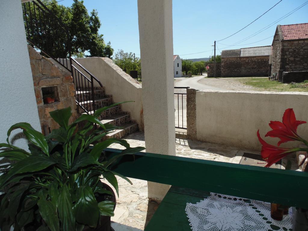 Holiday Home Paklenica Стариград-Пакленица Екстериор снимка