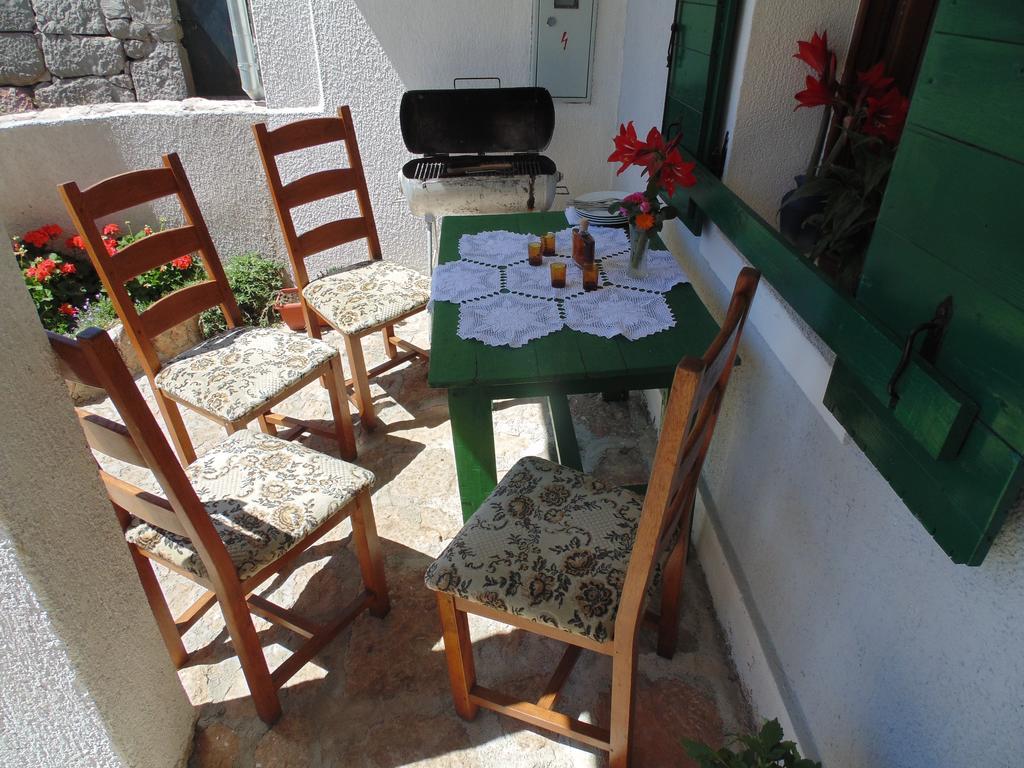 Holiday Home Paklenica Стариград-Пакленица Екстериор снимка