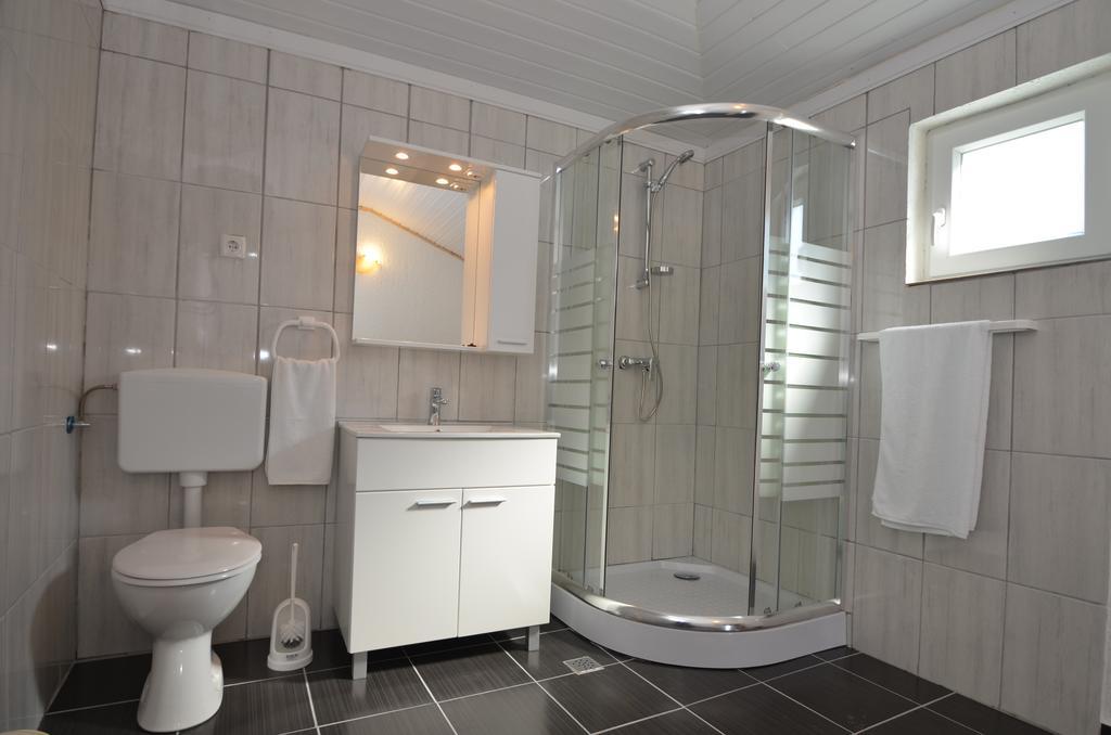 Holiday Home Paklenica Стариград-Пакленица Екстериор снимка