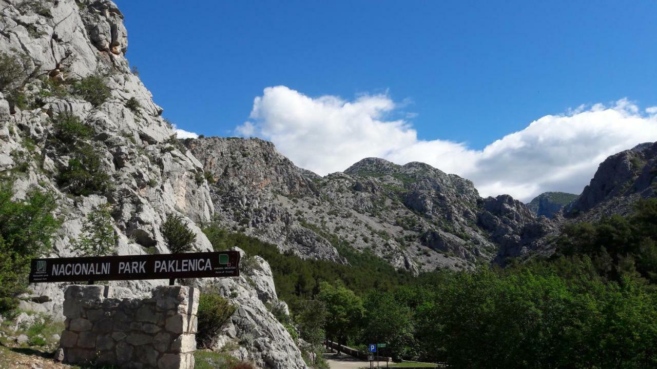 Holiday Home Paklenica Стариград-Пакленица Екстериор снимка